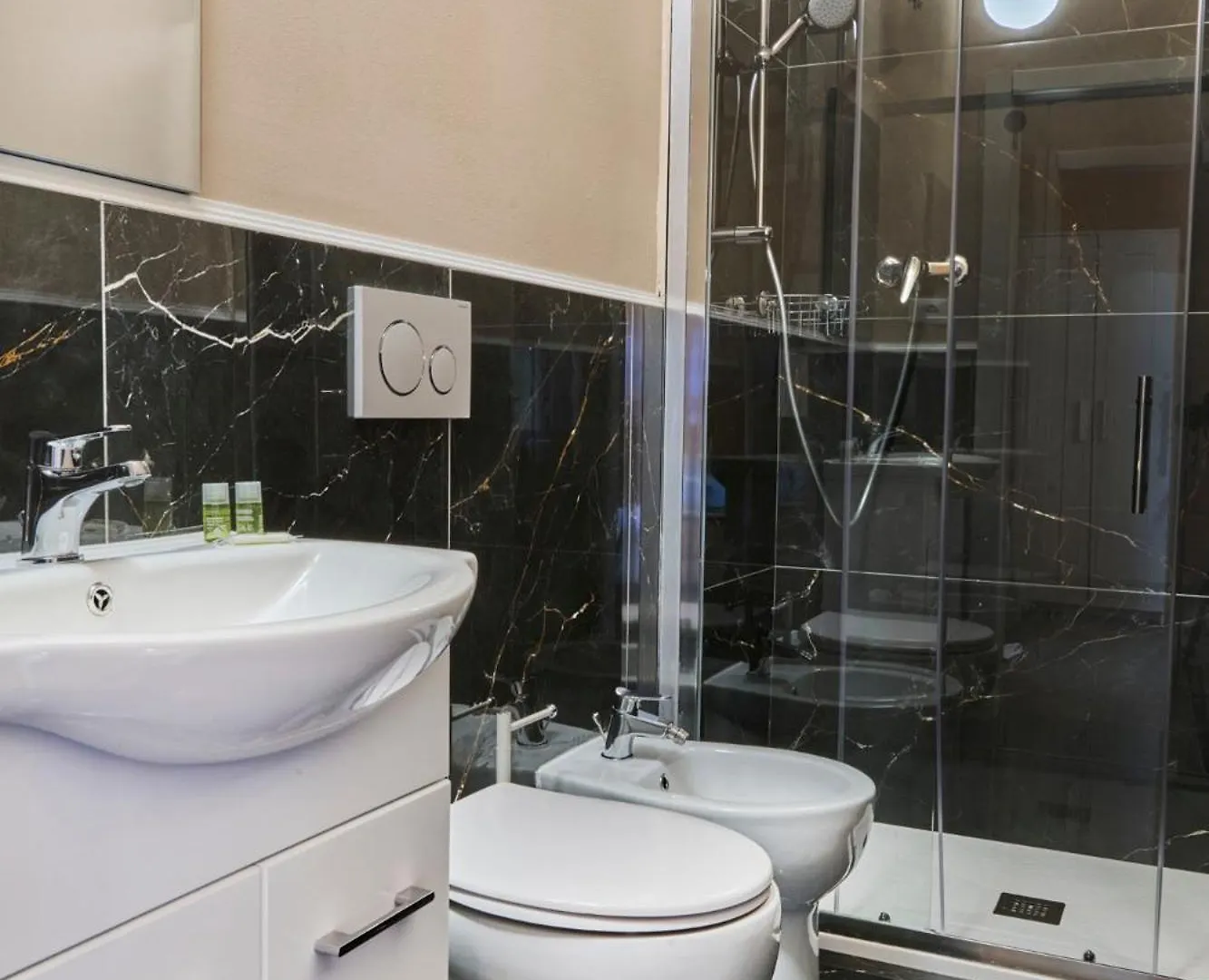 Cattaleya Rooms Florence
